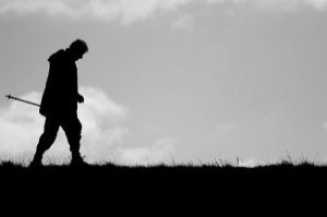 old-man-walking_21086437